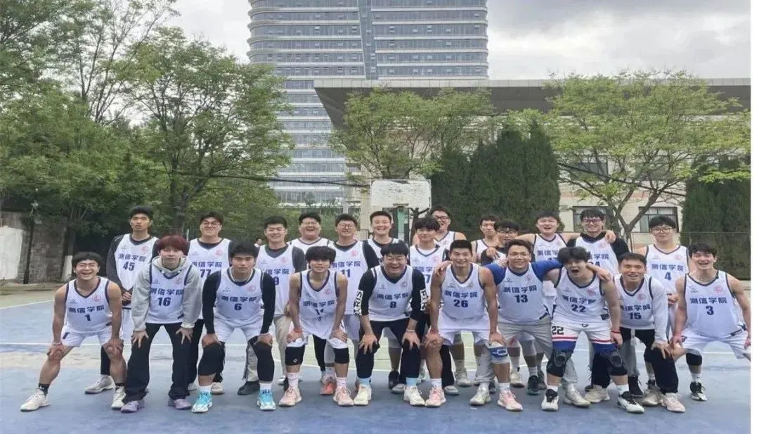 专业篮球运动员如何保持合格状态_0